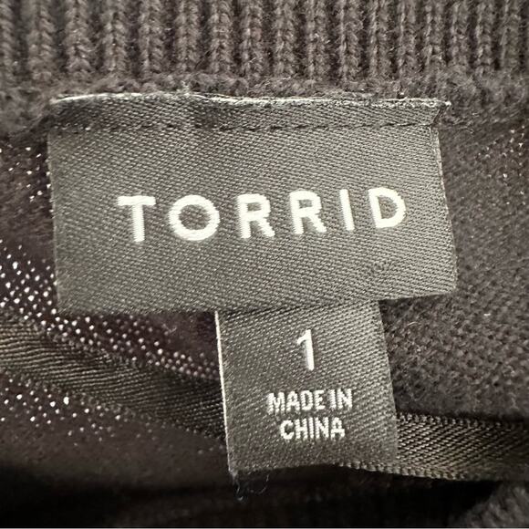 TORRID | Long Sleeve Black Sweater with White Shirt Hem | Size 14/16 - Picture 6 of 8